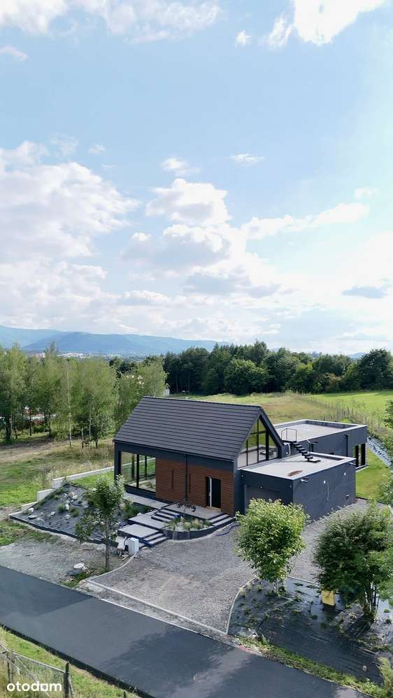 Nowoczesna willa w Bielsku-Białej - widok i lokalizacja za 1 mln $-5
