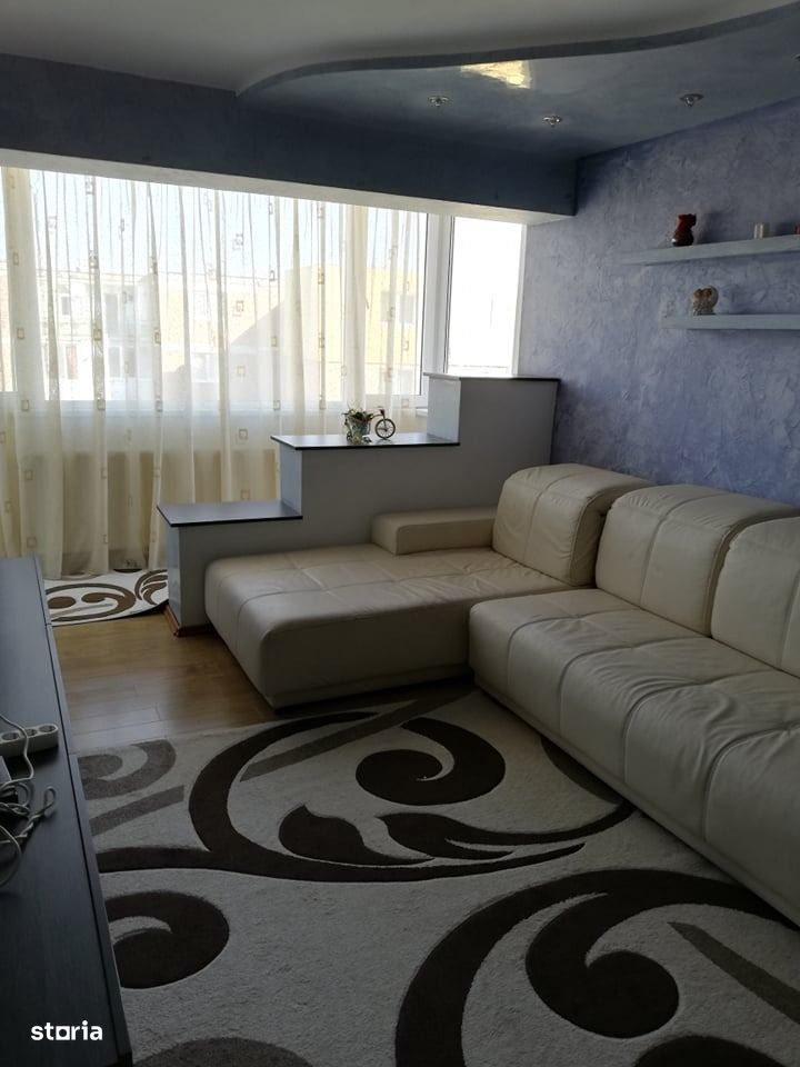 OFERTA!Apartament 2 camere de inchiriat! Cetate,Bulevard 260 euro!