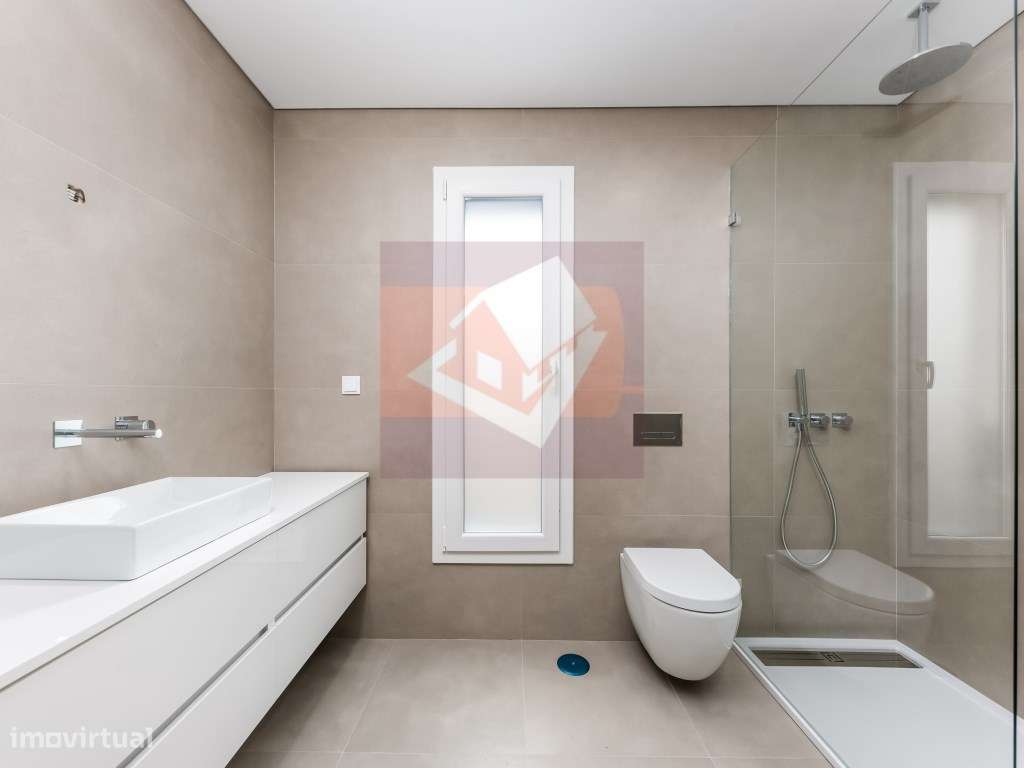 Moradia V5 nova no Bairro do Trigache em Famões-8