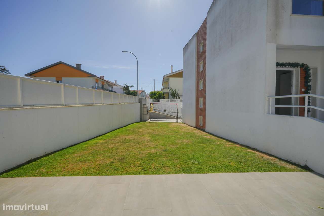 Moradia T5 Mem Martins-21