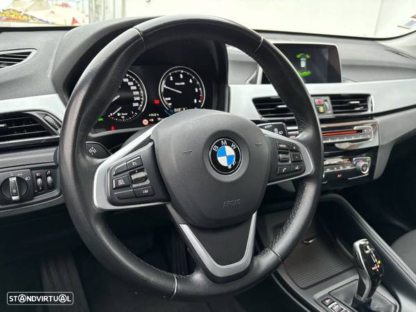 BMW X1 16 d sDrive Auto Line Sport - 6