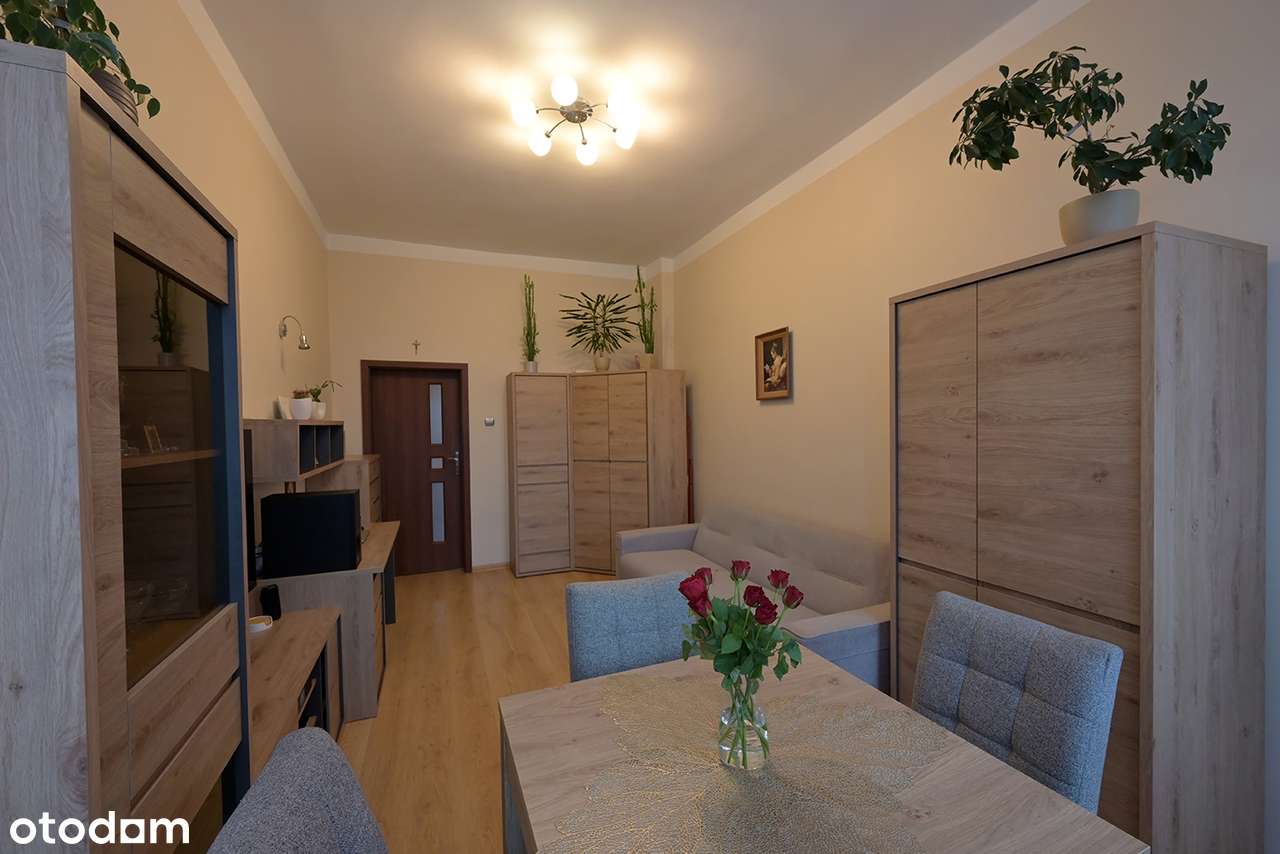 3-pokojowe mieszkanie w Śródmieściu blisko Fabryki Wody - Pełny obrazek: 1/17