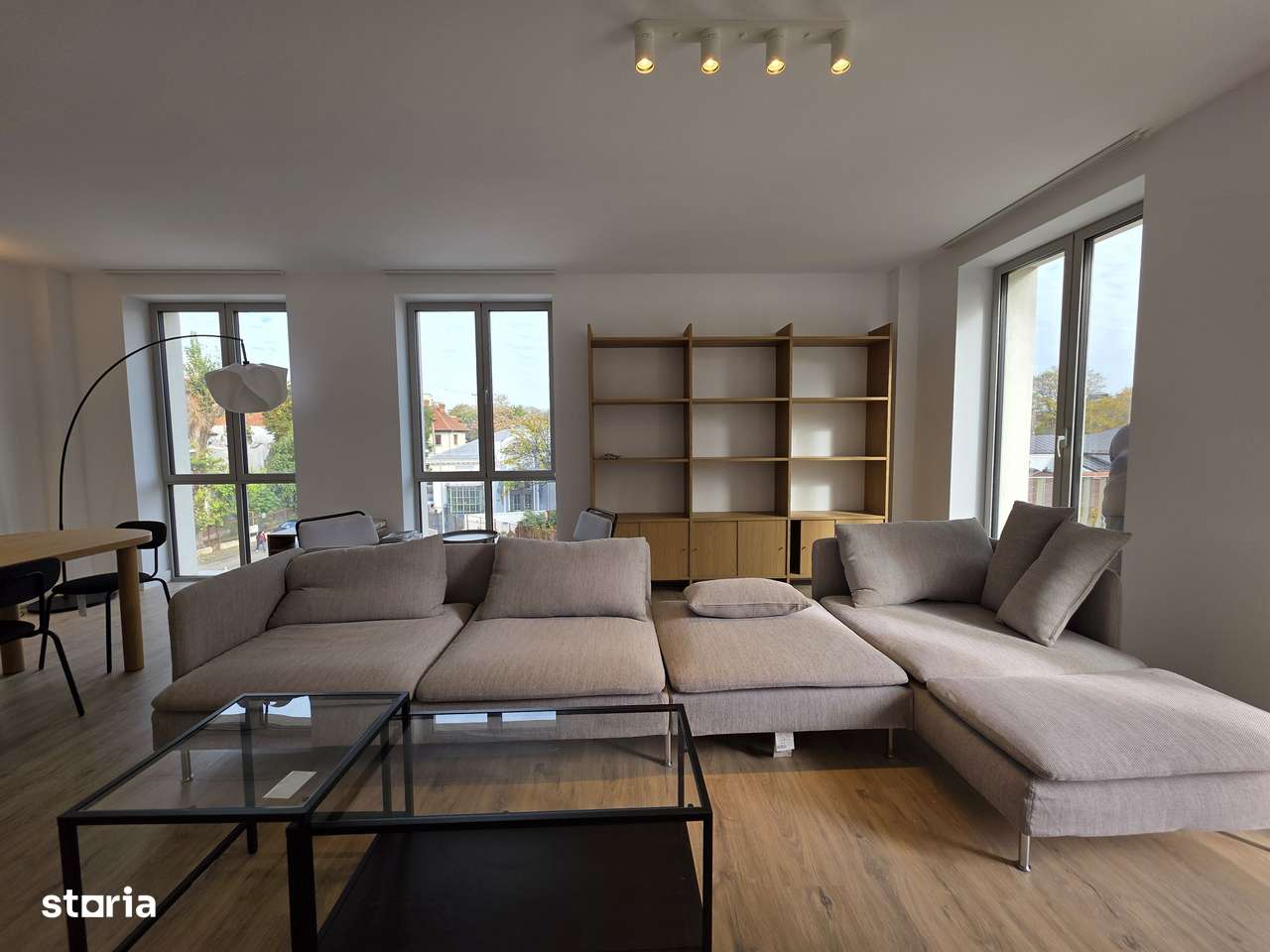 Promo Apartament 3 camere de închiriat  – Armenească Universitate