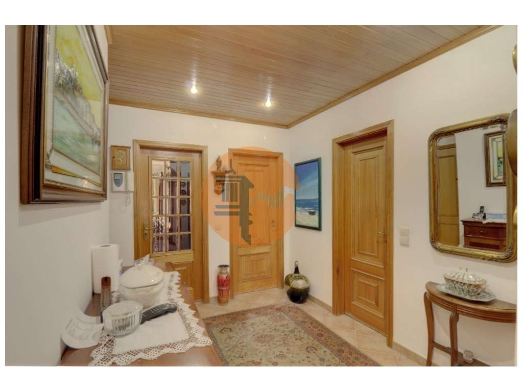 Apartamento T3 espaçoso no centro de Tavira com garagem box! - Grande imagem: 5/23