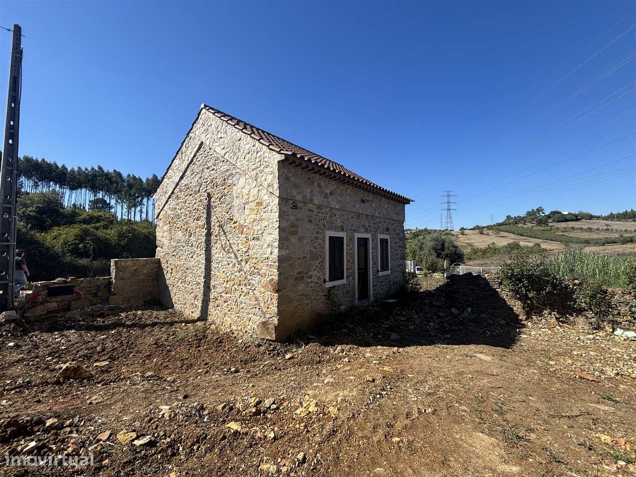 Moradia T1+1 / Terreno / Reguengo do Fétal / Batalha-8