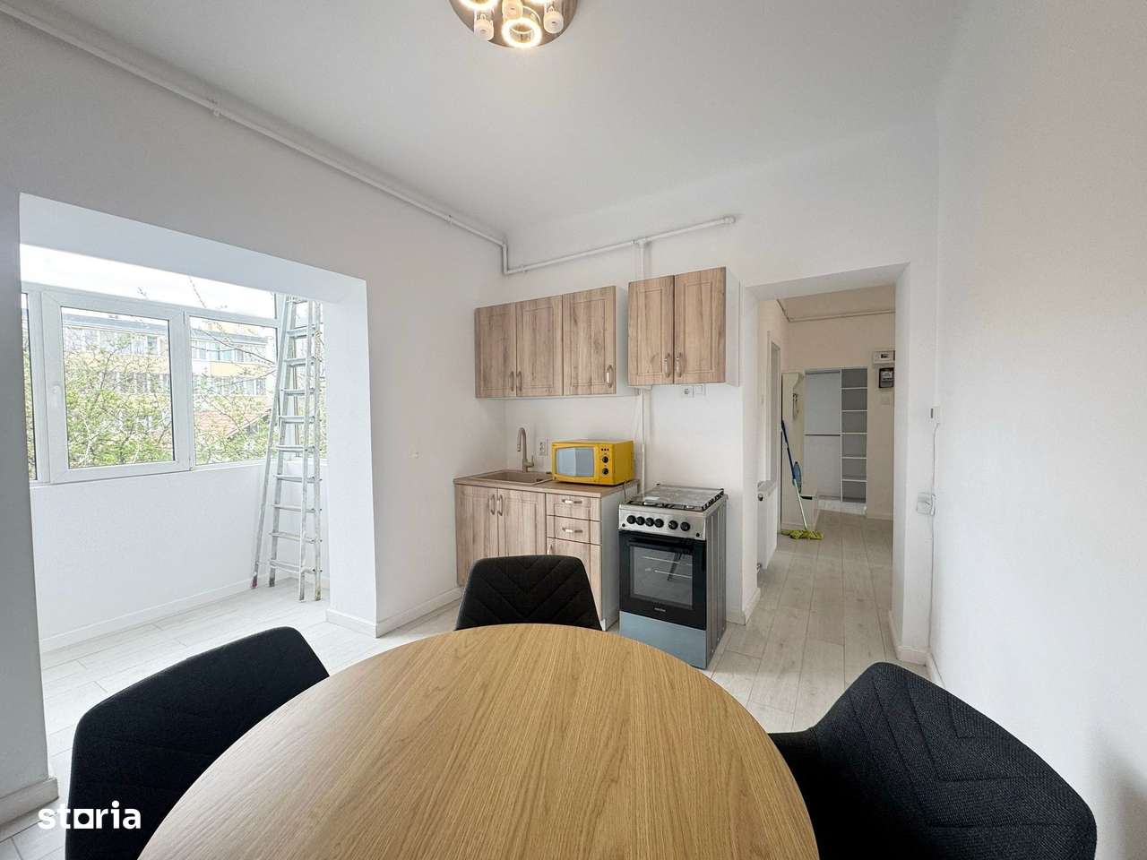 0% comision 2 camere decomandate, orientare Sud, langa Hilton, Central-9