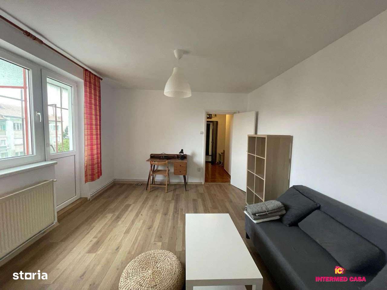 Apartament de vanzare 2 camere decomandat zona Mihai Viteazul-0