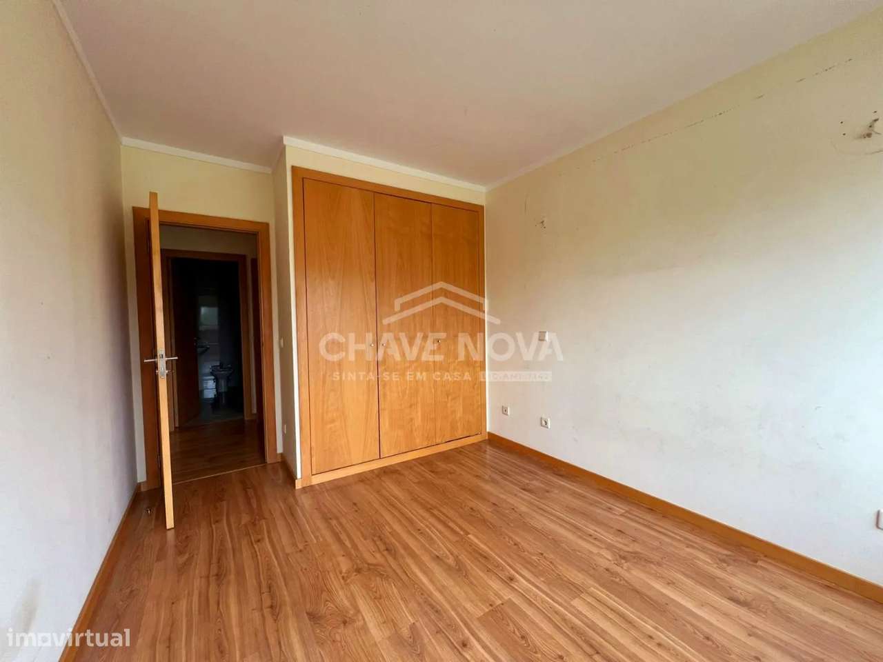 Apartamento T2 c/ Lugar de Garagem em Canelas (Edifício Prestige)-11