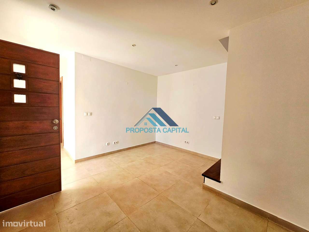 Moradia T4 com excelentes áreas exteriores - Oportunidade Única...-11