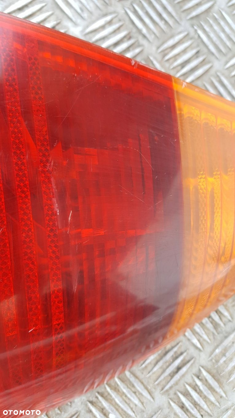 BMW E46 KOMBI LAMPA PRAWA TYŁ TYLNA komplet - 8