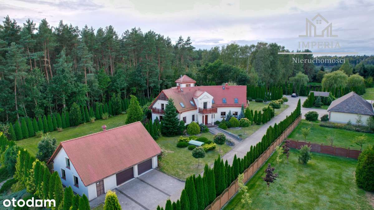 Rezydencja z prywatnym basenem i ogrodem | Koźmin-8