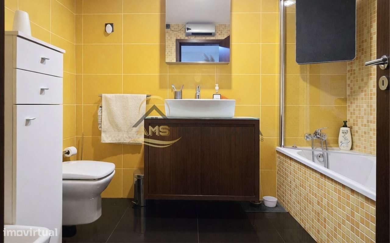 APARTAMENTO T2 COM GARAGEM CENTRO DE FAFE-14