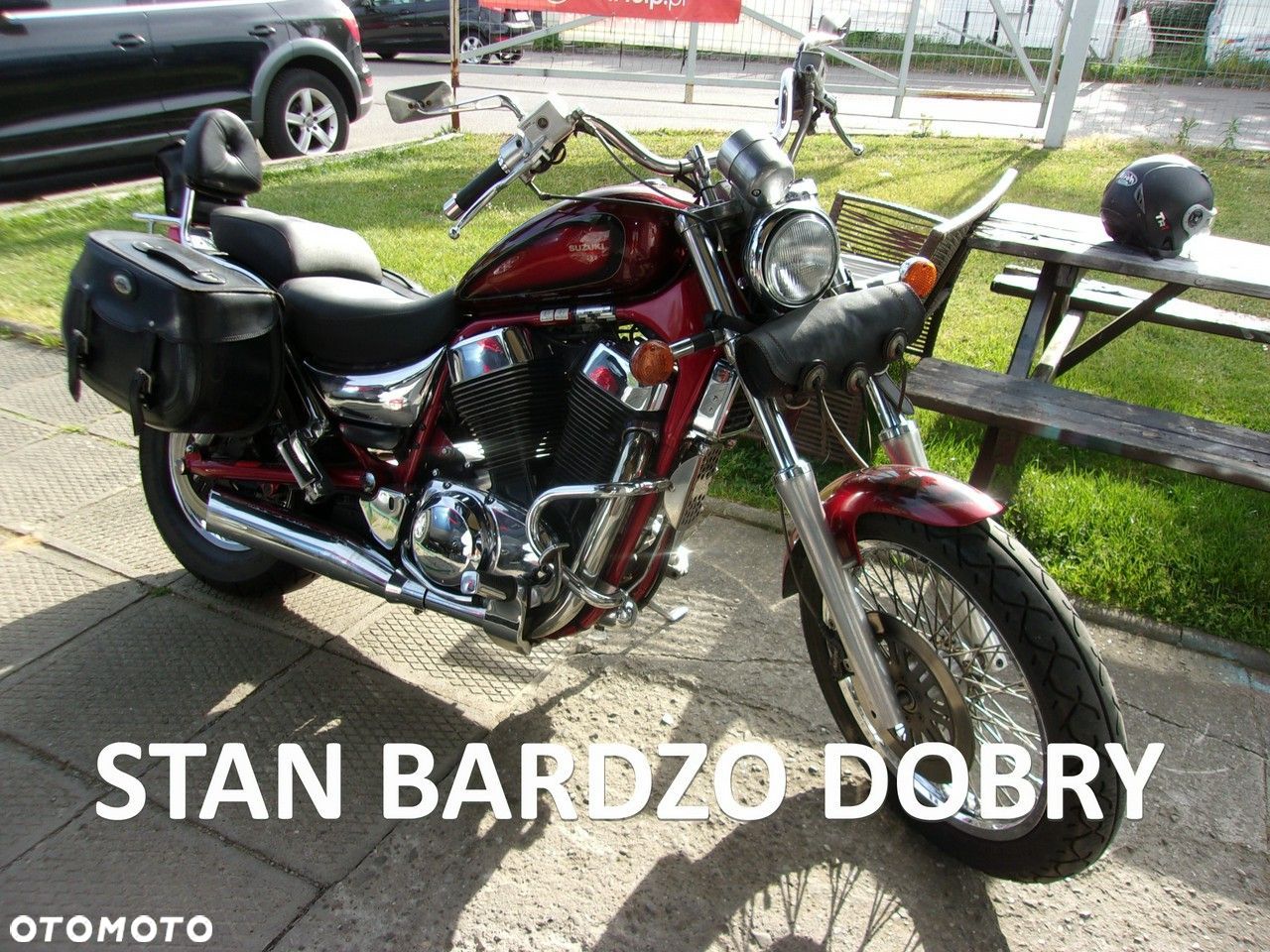 Suzuki Intruder - 1