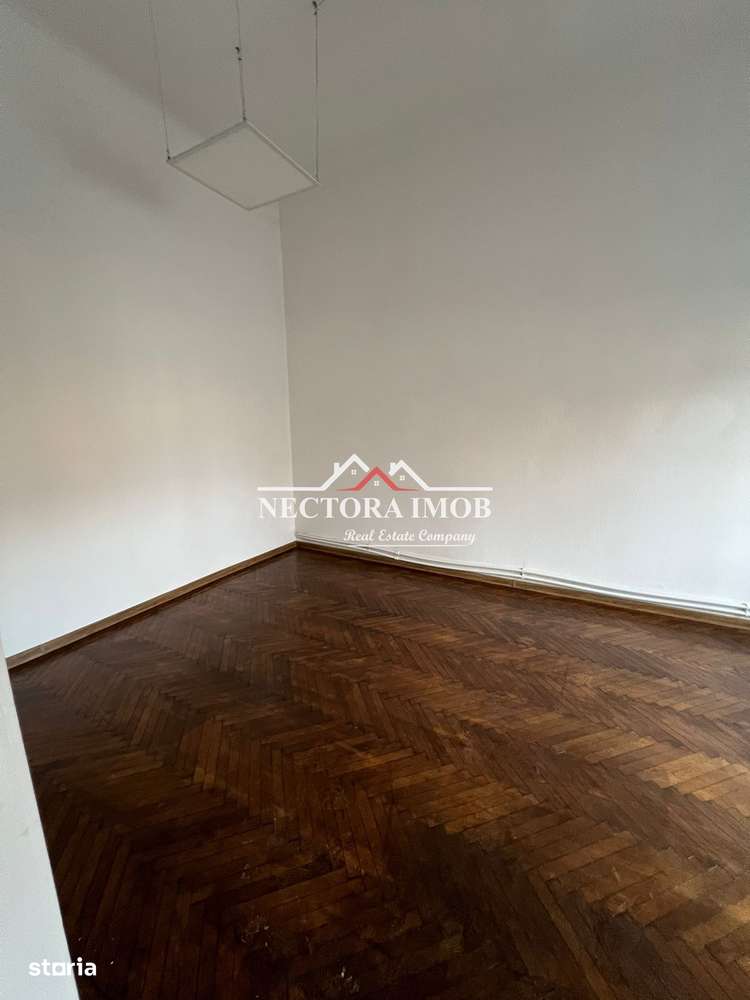 NECTORA IMOB-Apartament 3 cam. la casa, Ultracentral,121mp+128mp teren - Imagine principală: 4/9