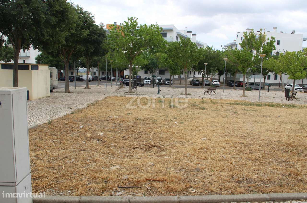 Terreno destinado a construção Urbana Vertical. - Grande imagem: 3/16