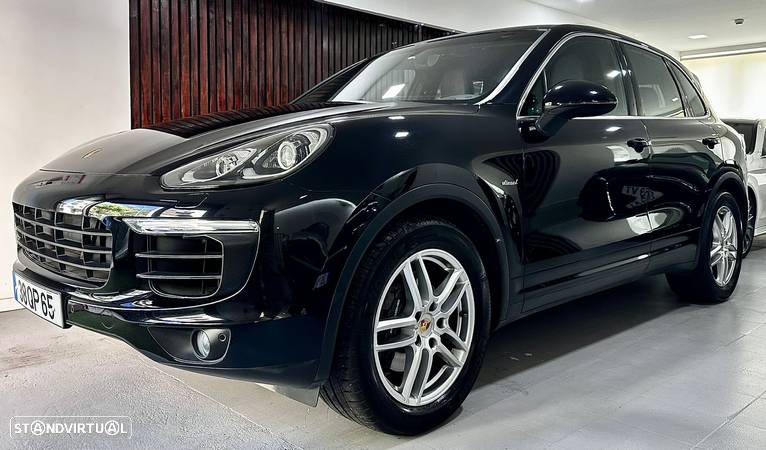 Porsche Cayenne - 2