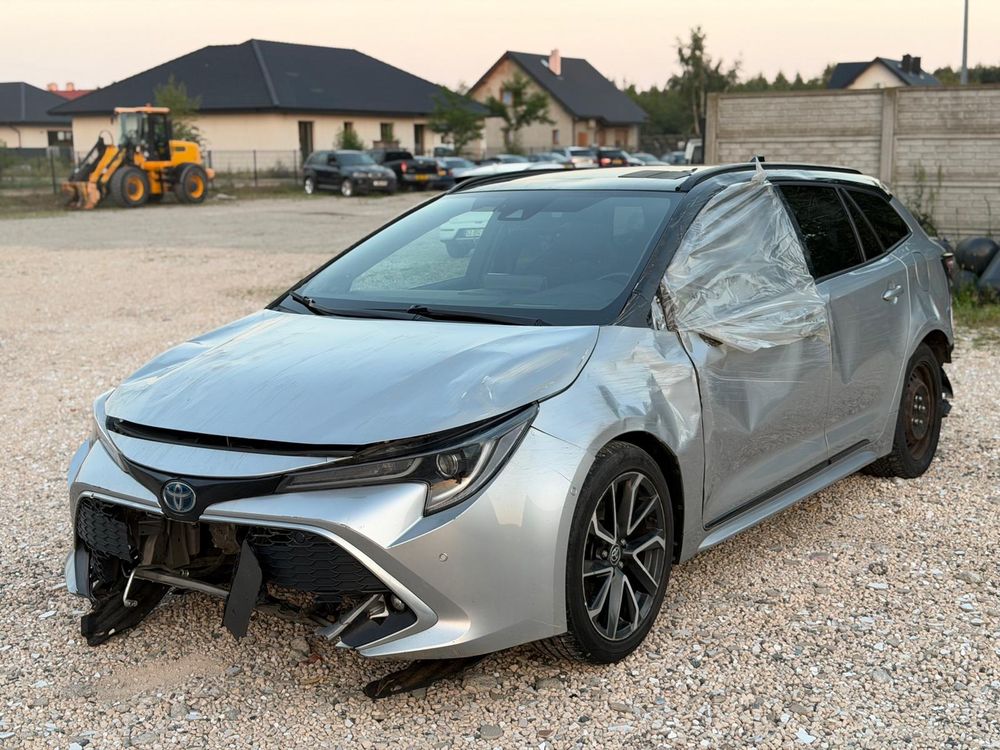 Toyota Corolla Seria E21 2.0 Business Edition 2022