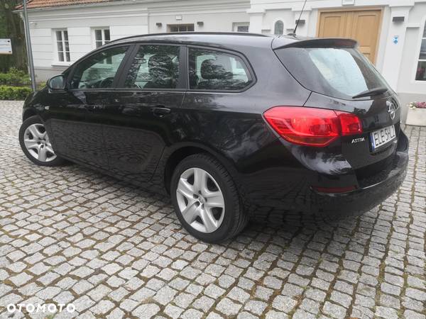 Opel Astra 1.3 CDTI DPF ecoFLEX Sports Tourer Selection - 8