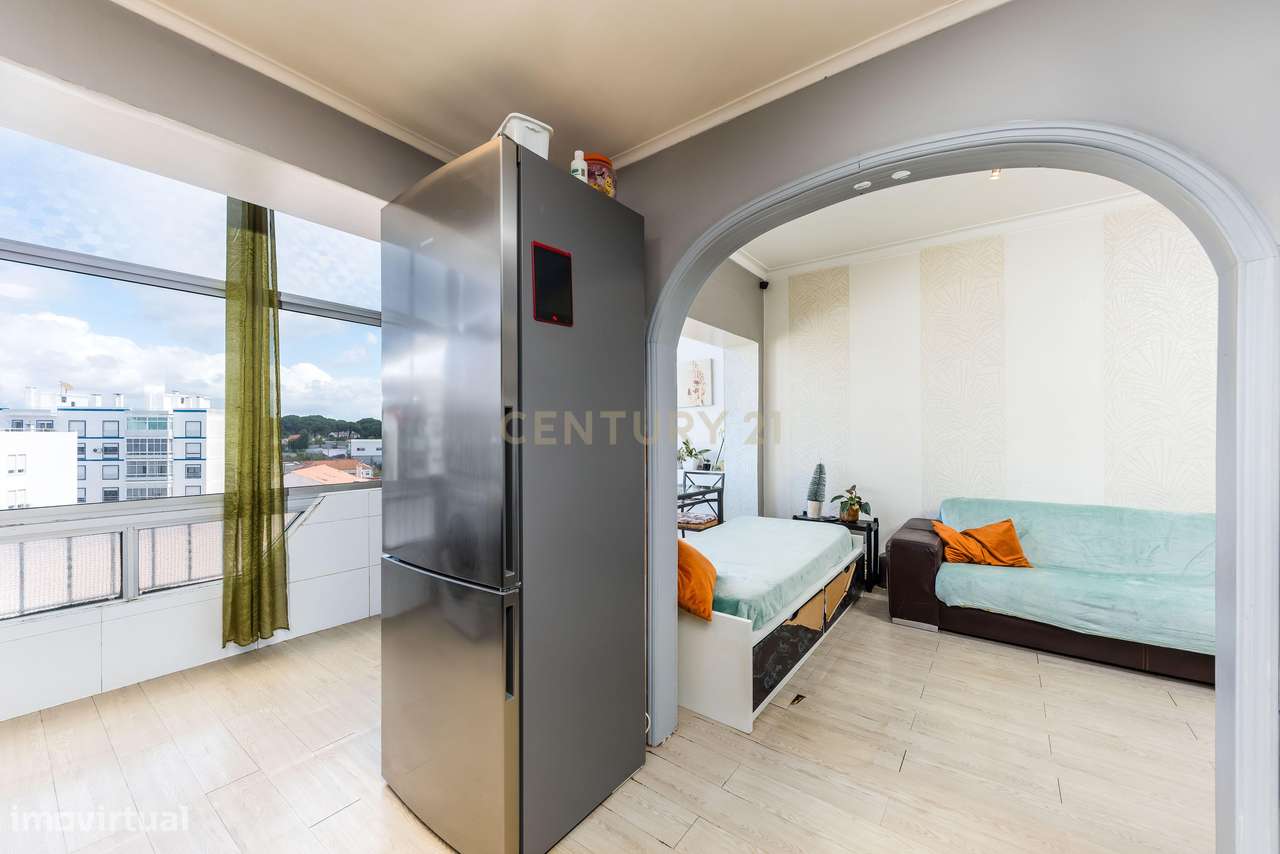 Apartamento T3 à Venda em Almada, Laranjeiro-10