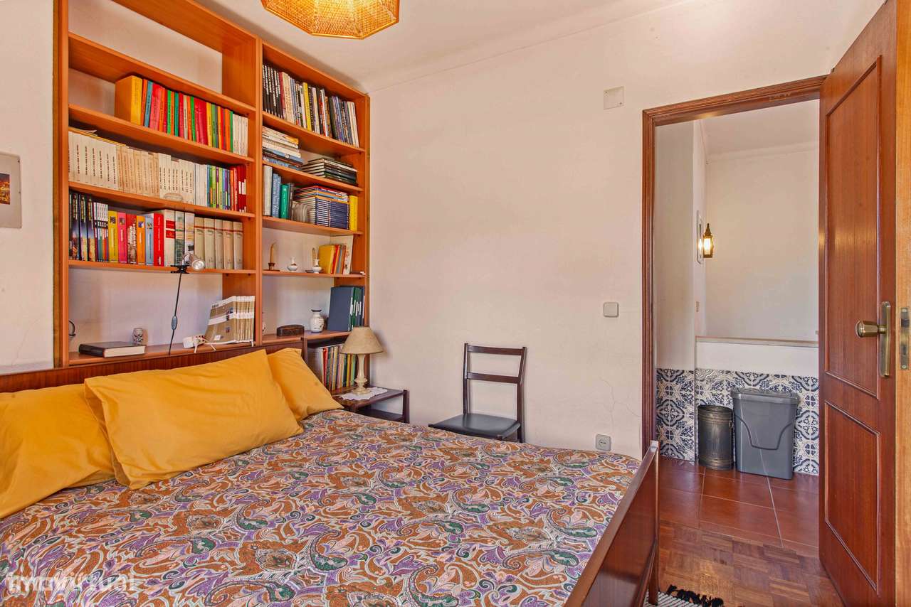 Moradia T4, 2 pisos, com jardim e árvores de fruto, Marisol | Aroeira-16