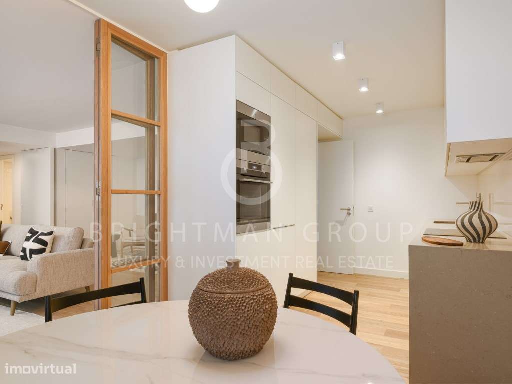 Apartamento T2 com estacionamento - Grande imagem: 1/18