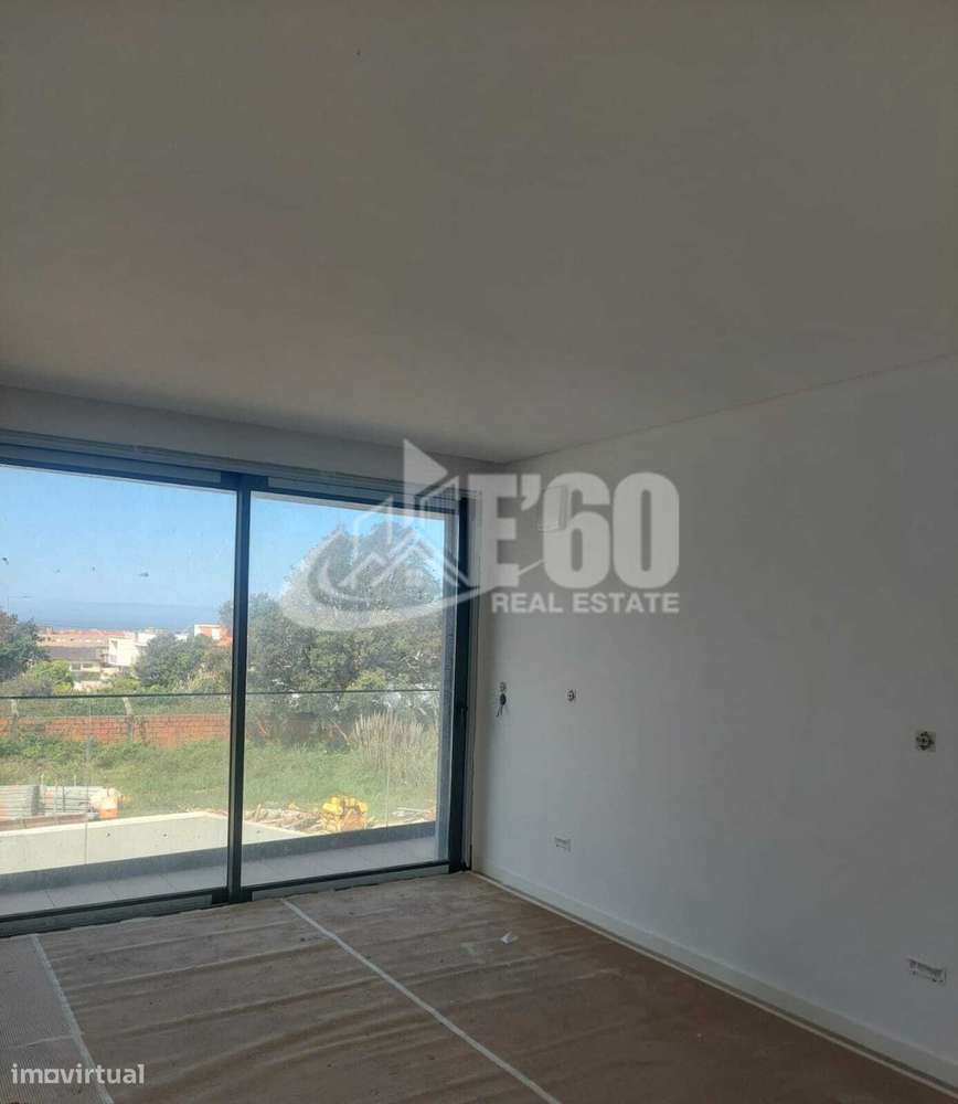 T2 COM TERRAÇO SÃO FÉLIX DA MARINHA-14