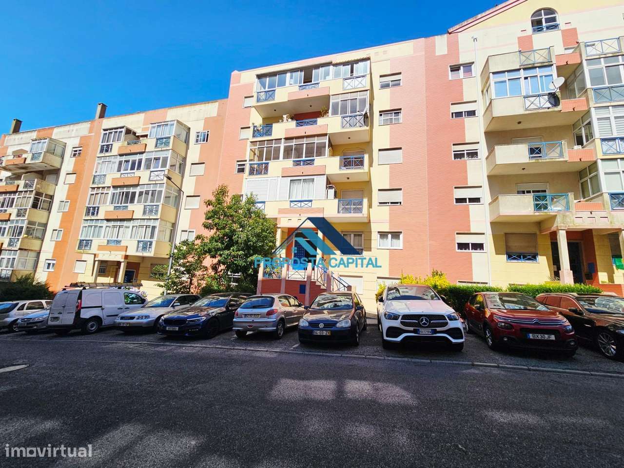 Apartamento T2 Tapada das Mercês-25