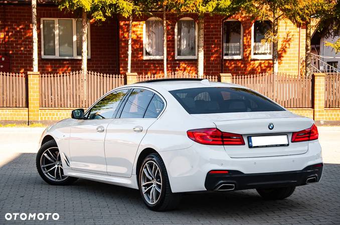 BMW Seria 5 520d M Sport - 18