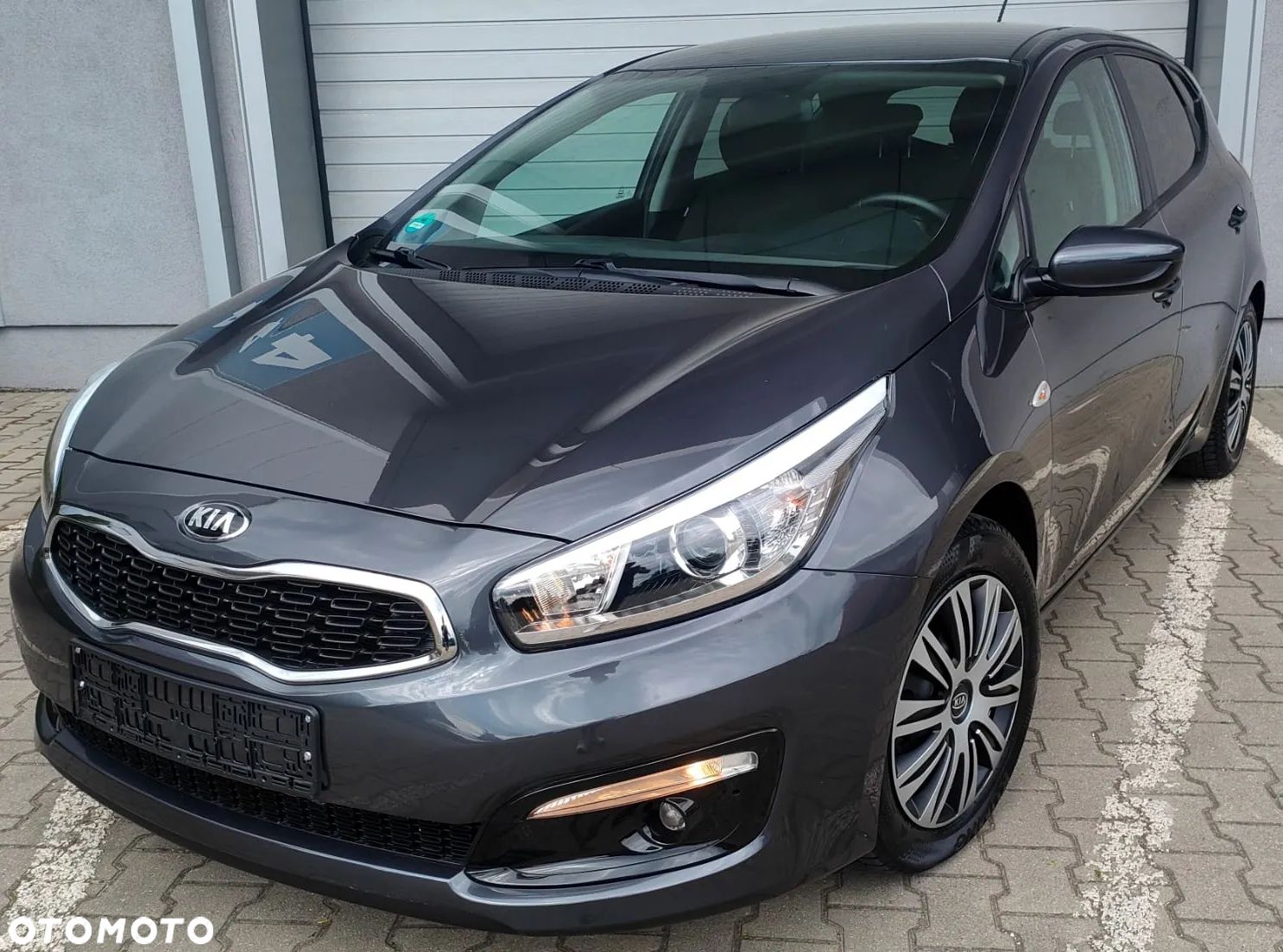 Kia Ceed - 1