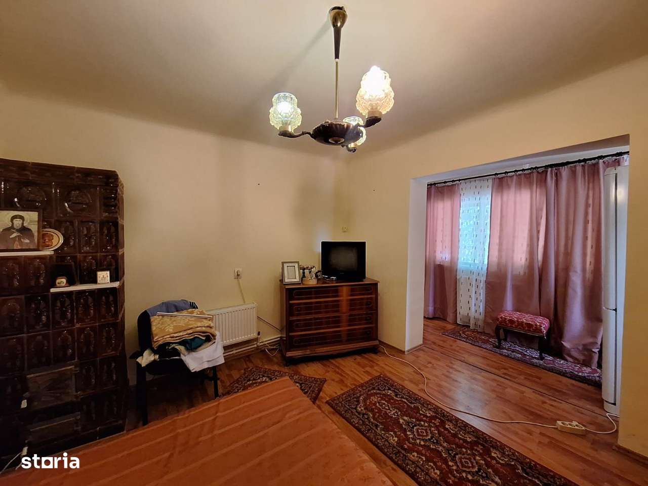 Casă 6 camere de vânzare în Frumușani, aproape de București-4