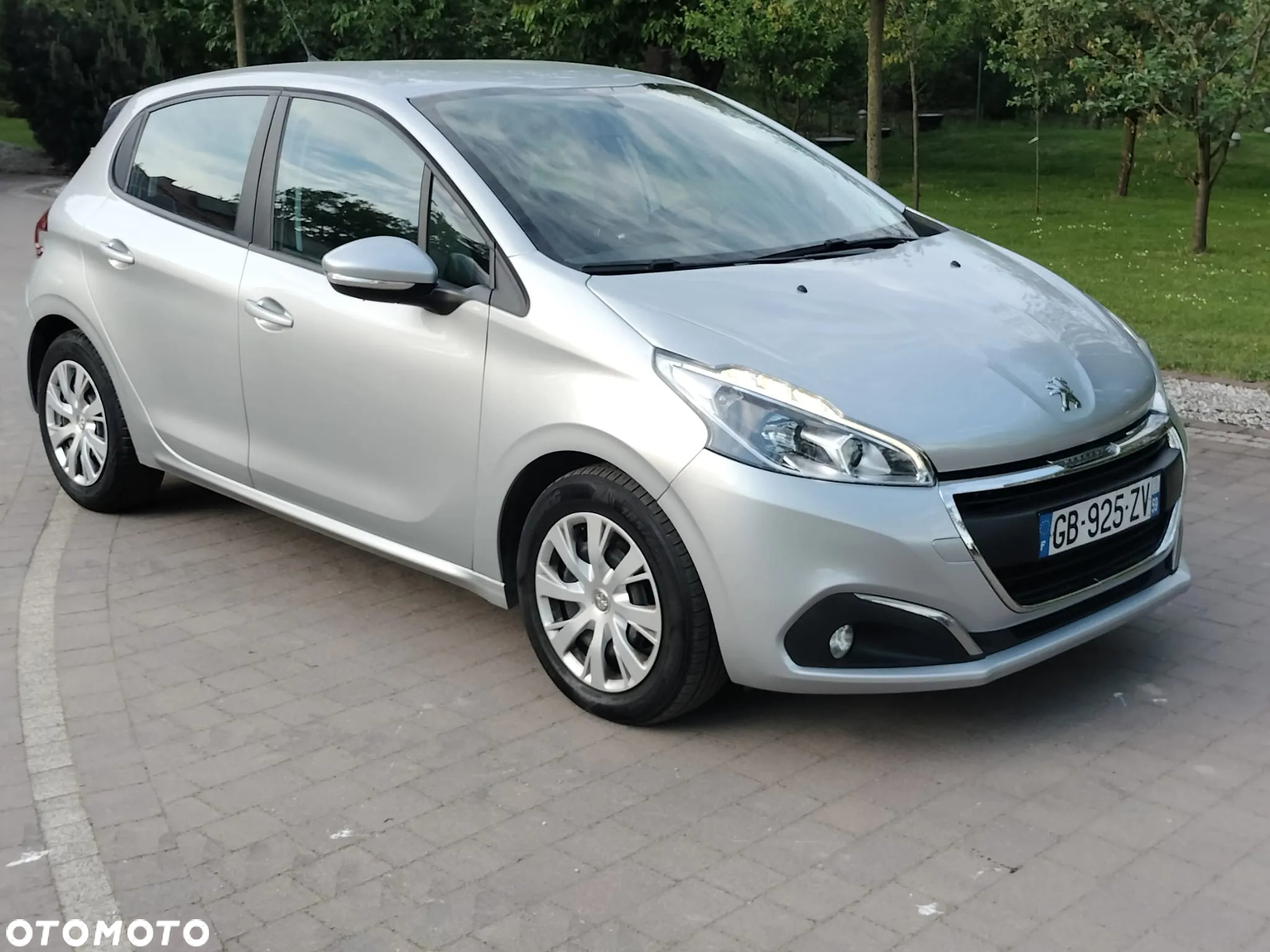 Peugeot 208 1.6 BlueHDi Active - 9