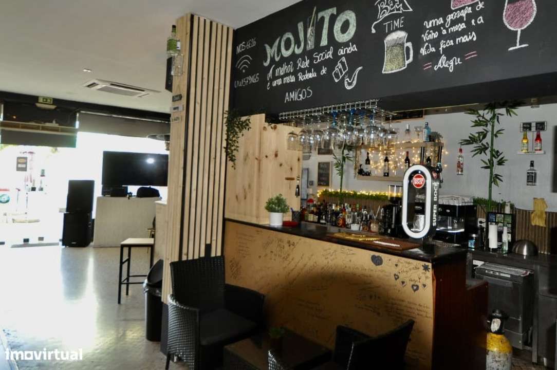 Trespasse Lounge Bar no centro da Moita - Grande imagem: 2/24