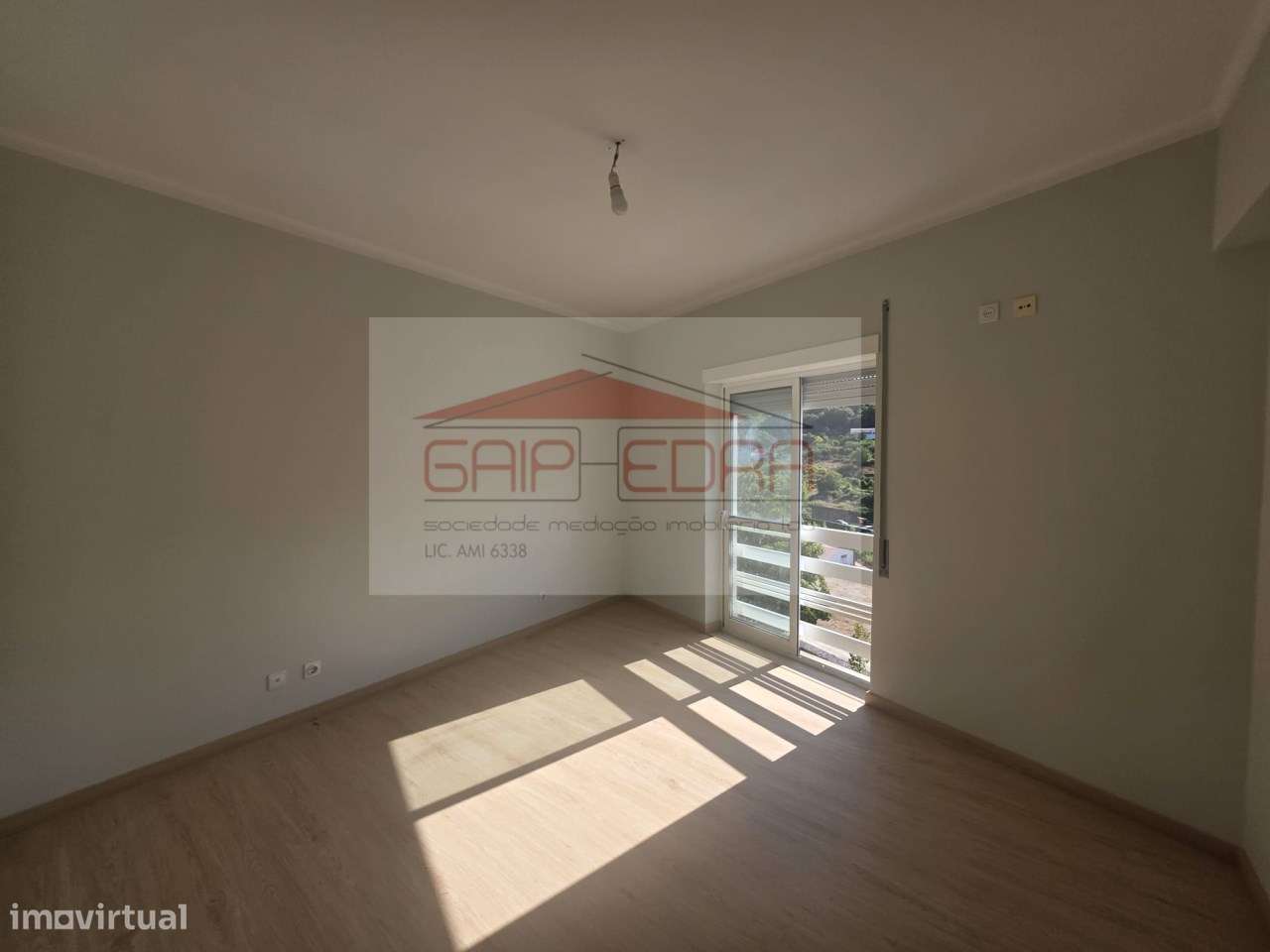 Apartamento T1 com 74 m2 totalmente restaurado Multiusos Alcobaça-14