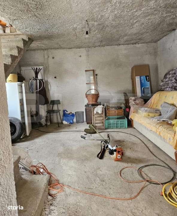 Casa de vanzare, 37 mp utili/nivel, teren 500 mp, zona Bercu Rosu - Imagine principală: 3/8