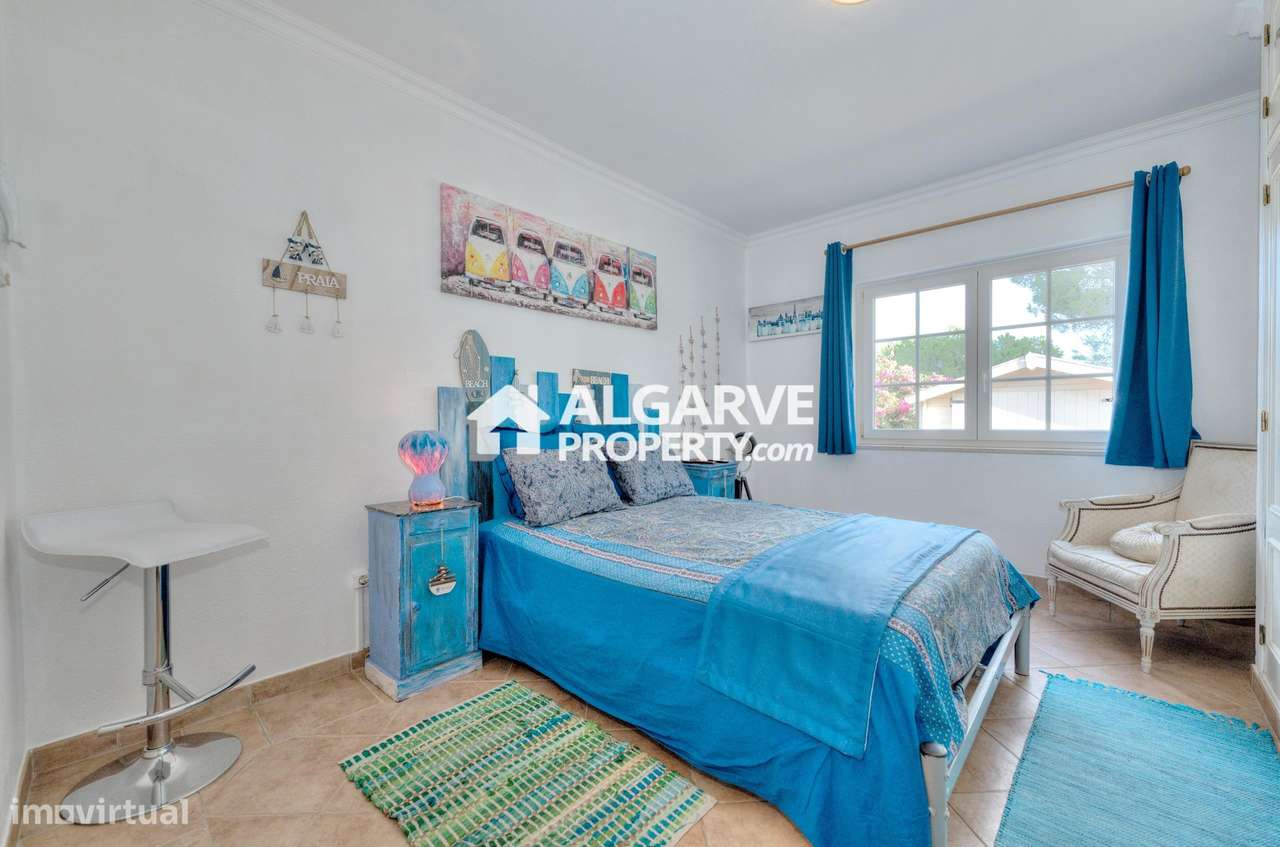 Moradia V4 térrea perto da praia entre Vilamoura e Vale do Lobo-38