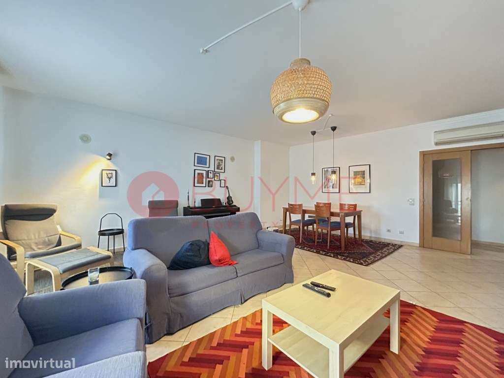 Apartamento T4 com 3 Suítes no Coração da Cidade de Faro - Grande imagem: 4/26