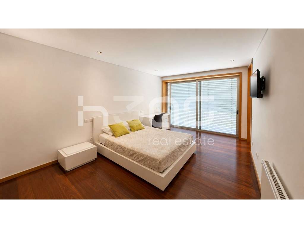 MORADIA T4 COM PISCINA INTERIOR - ONDE A NATUREZA MARCA PRESENÇA-15