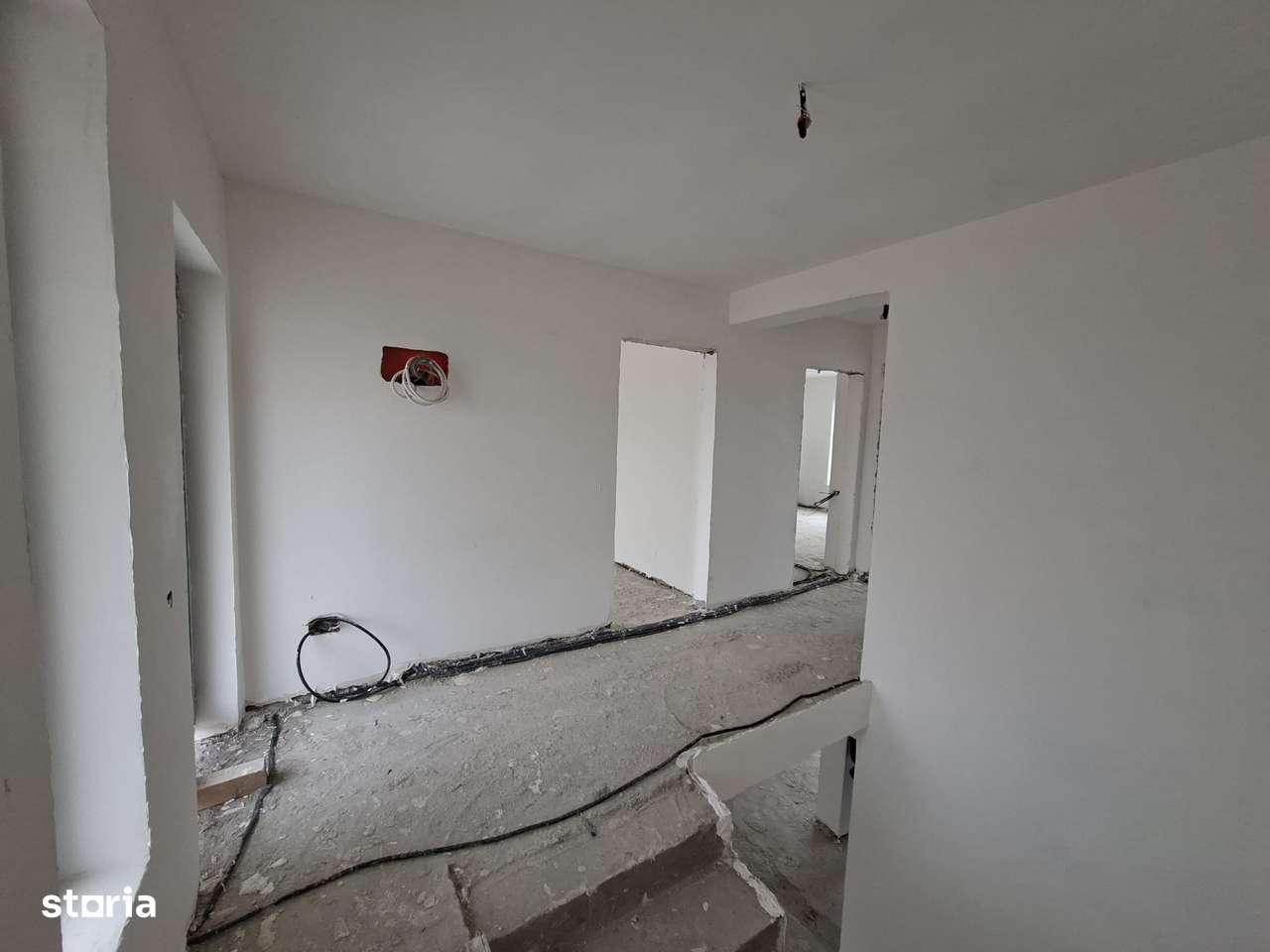 Casa Parter + 1 etaj/ 5 camere/Comuna Berceni/COMISION 0%-6