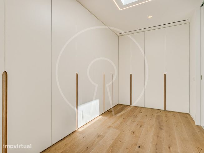 Luxuosa moradia T6 contemporânea em Birre-30