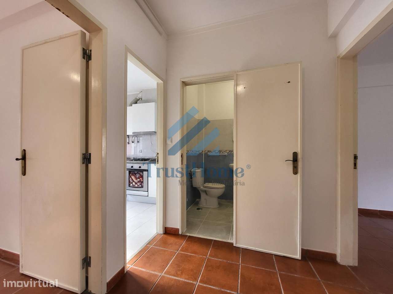 T2 no centro de Queluz a 5min da estação de Queluz-3