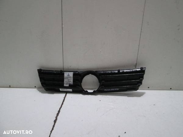 Ornament grila radiator Vw Polo an 1999-2000-2001 cod VW07034GAN - 3