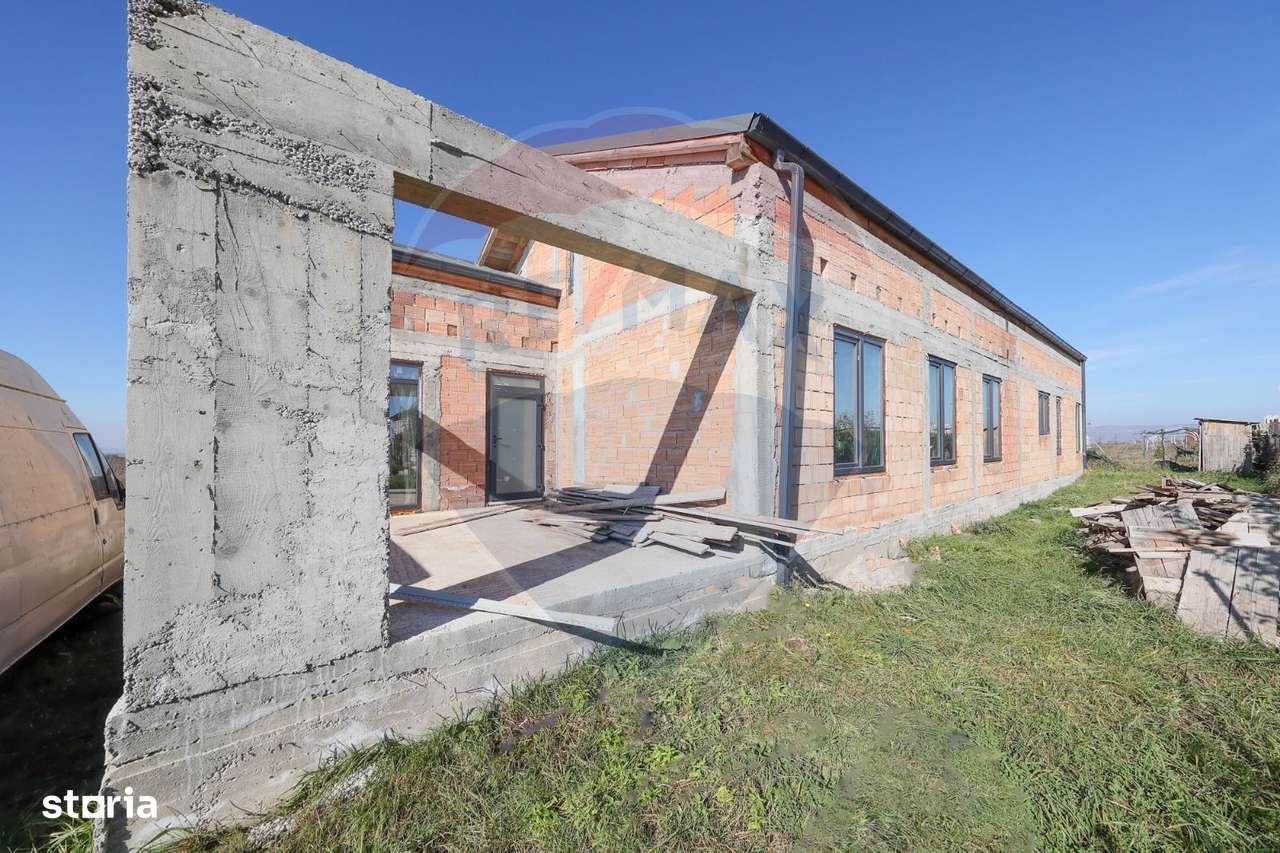 Casa tip duplex, curte separata si acces privat separat - Imagine principală: 5/20