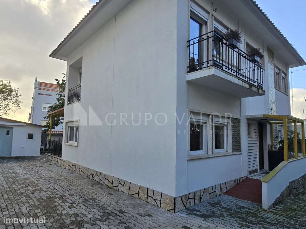 Moradia independente em Pilotos-Lazarim- Costa da Caparica-16