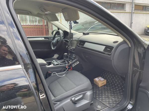 Volkswagen Touareg 3.0 V6 TDI BMT - 16