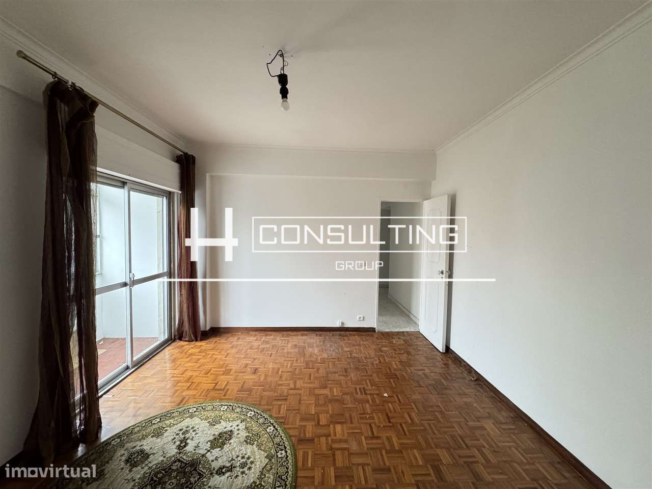 Apartamento T3 Venda em Mina de Água,Amadora-40