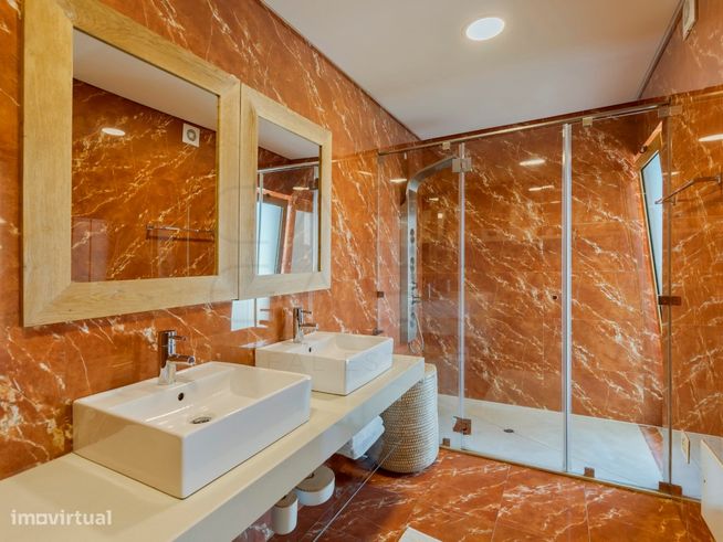 Moradia T5 de Luxo nas Amoreiras-26