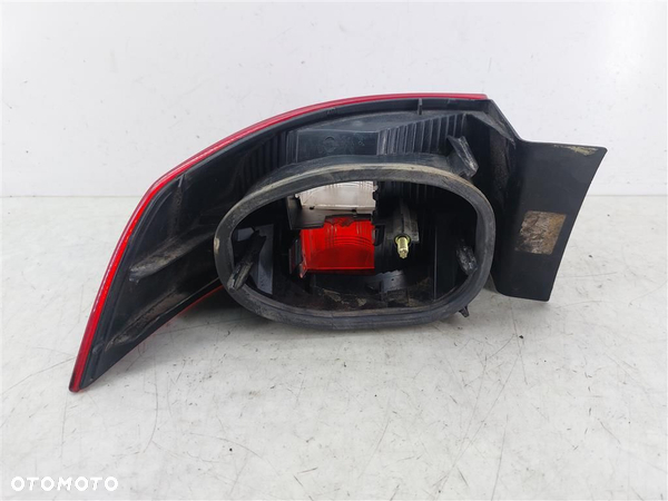 Lampa prawa tylna tył Renault Laguna II HB 2001-2005R 8200002474 VALEO - 3