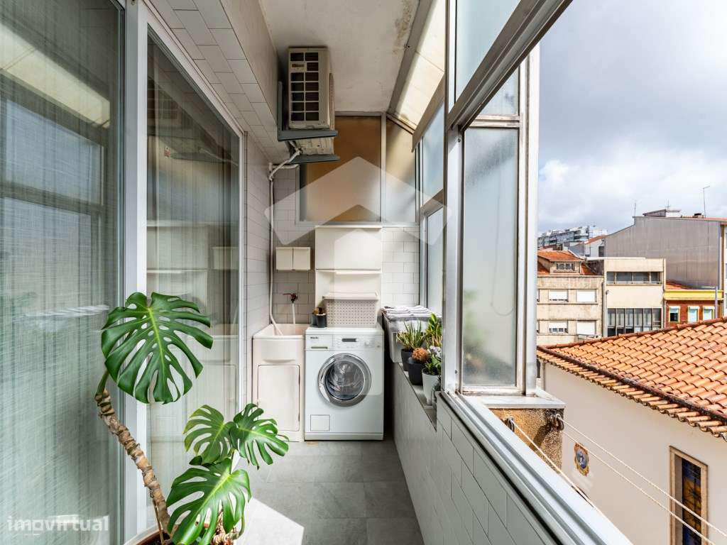 Apartamento T3 Luminoso com Varandas e Marquise no Bonfim - Junto a...-8