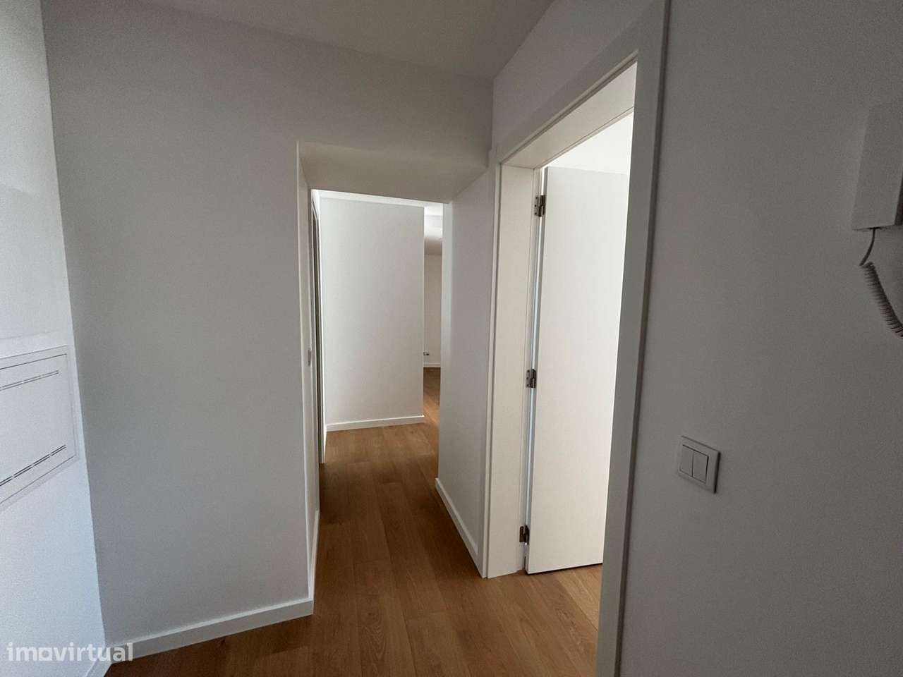 venda de magnifico prédio na Rua da Matemática (4 T0´s e 5 T1's)-30