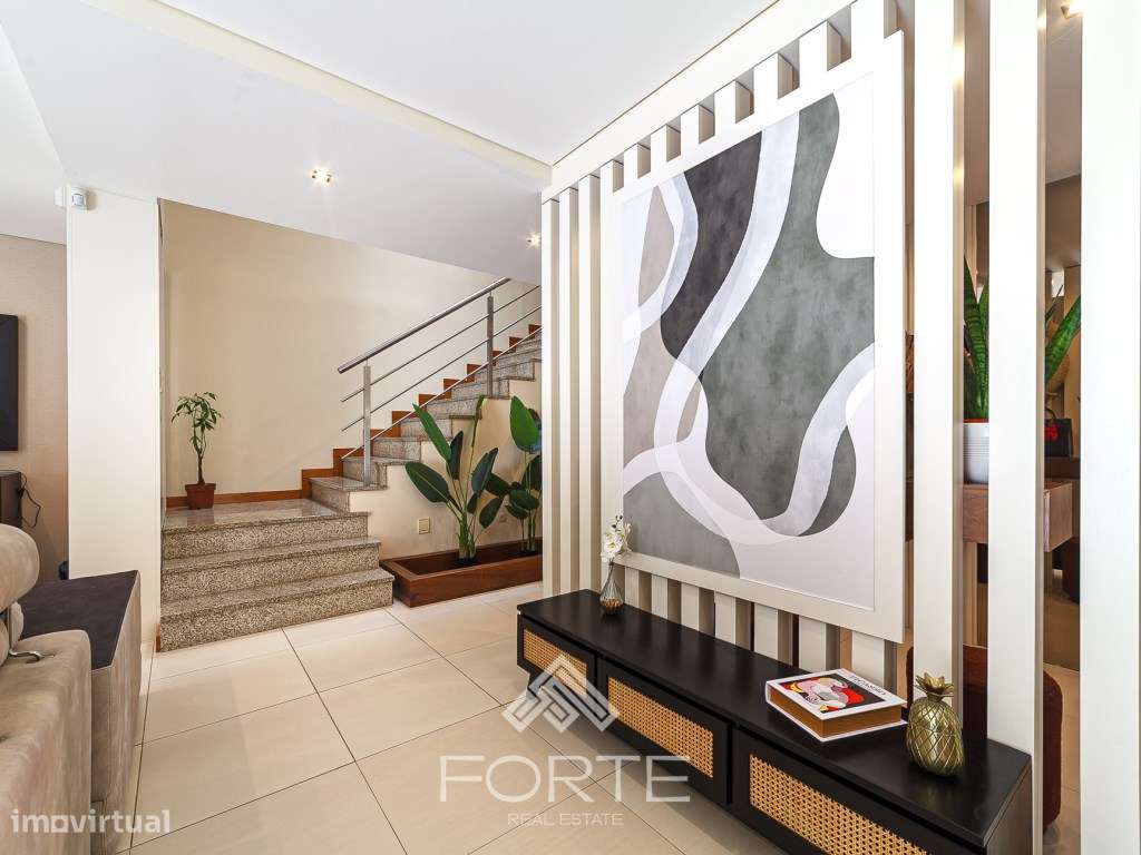 Moradia T4 em Canedo com excelente área exterior - Grande imagem: 5/60